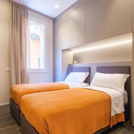 Golden Suite By Studio Vita Bologna Exteriör bild