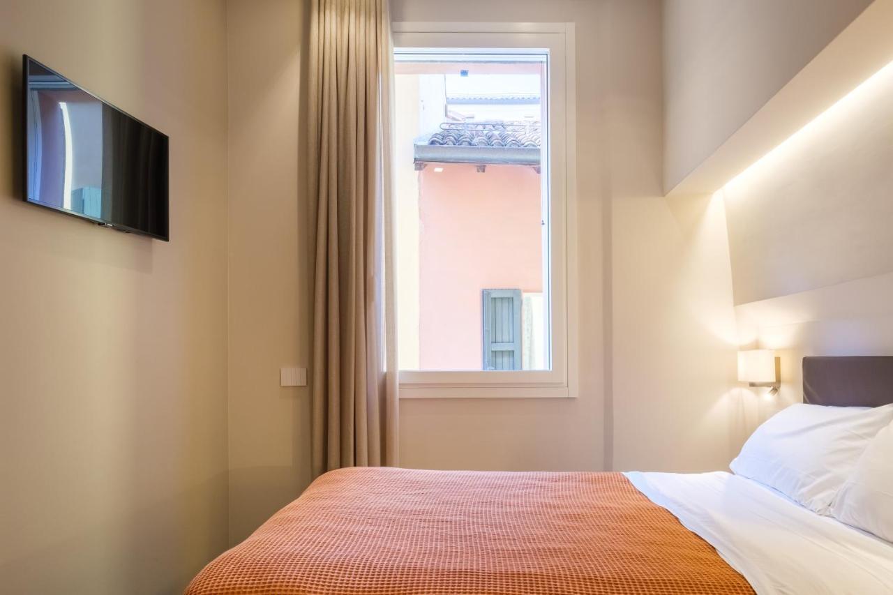 Golden Suite By Studio Vita Bologna Exteriör bild