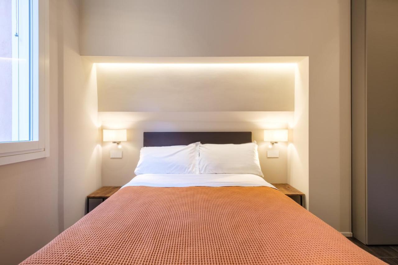 Golden Suite By Studio Vita Bologna Exteriör bild